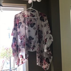 Brandy Melville blouse/shawl